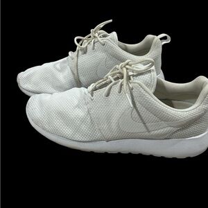 Men’s ROSCHE ONE Nike Classic White Athletic Shoes Ro